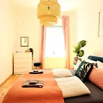 Homie Schiestlstrasse - Moderne Altbauapartments, Nahe Stadtzentrum & Weinberge Lejlighed Würzburg