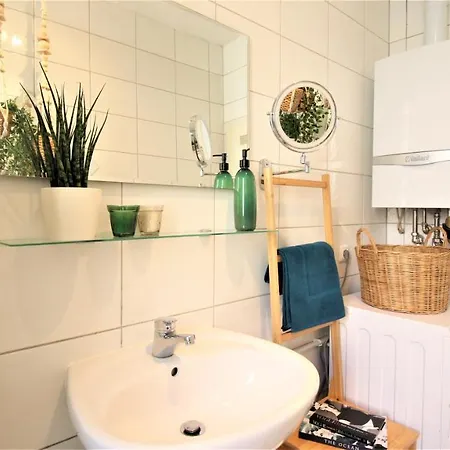 Homie Schiestlstrasse - Moderne Altbauapartments, Nahe Stadtzentrum & Weinberge * וירצבורג
