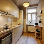 Daire Homie Schiestlstrasse - Moderne Altbauapartments, Nahe Stadtzentrum & Weinberge