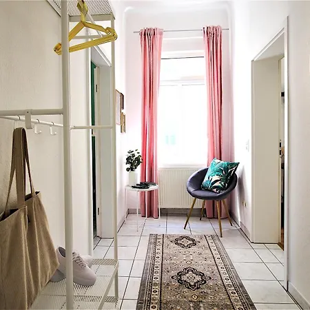 아파트 Homie Schiestlstrasse - Moderne Altbauapartments, Nahe Stadtzentrum & Weinberge