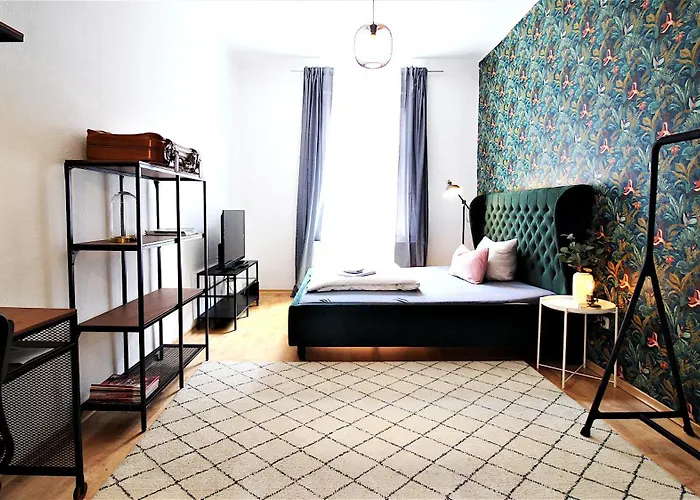Homie Schiestlstrasse - Moderne Altbauapartments, Nahe Stadtzentrum & Weinberge Würzburg