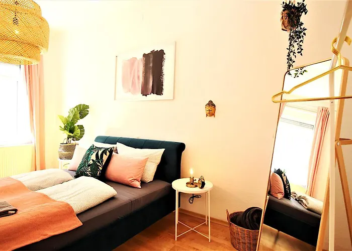 Homie Schiestlstrasse - Moderne Altbauapartments, Nahe Stadtzentrum & Weinberge Apartament