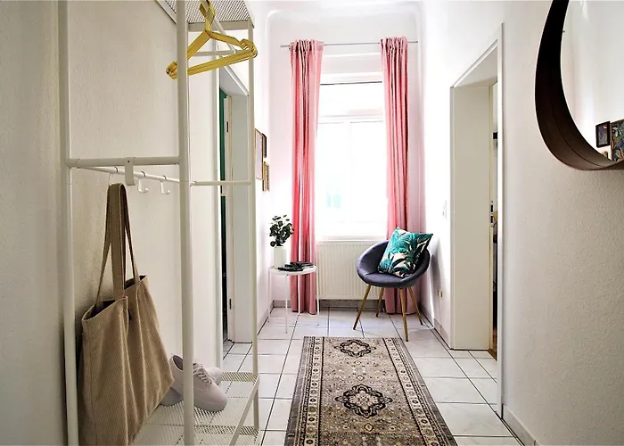 Apartament Homie Schiestlstrasse - Moderne Altbauapartments, Nahe Stadtzentrum & Weinberge