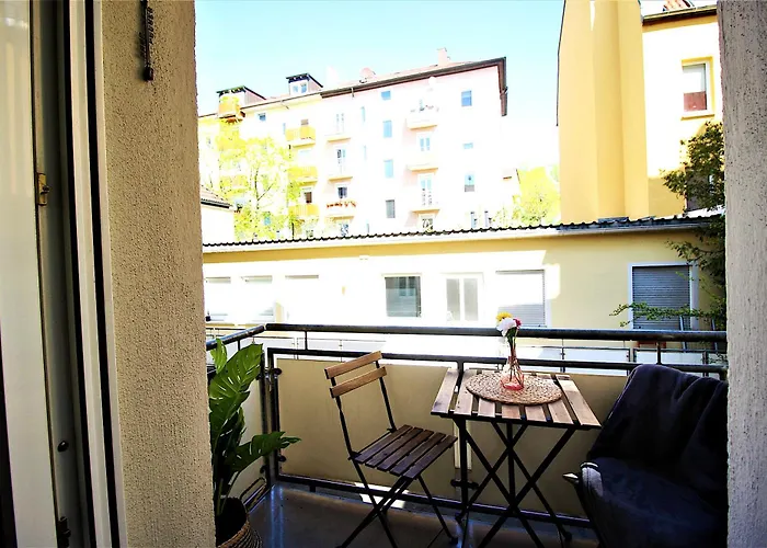 Homie Schiestlstrasse - Moderne Altbauapartments, Nahe Stadtzentrum & Weinberge Apartament *