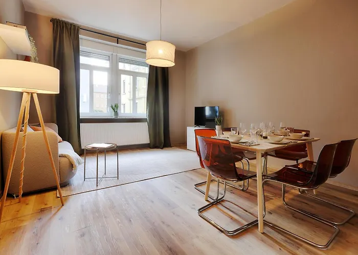 Homie Schiestlstrasse - Moderne Altbauapartments, Nahe Stadtzentrum & Weinberge